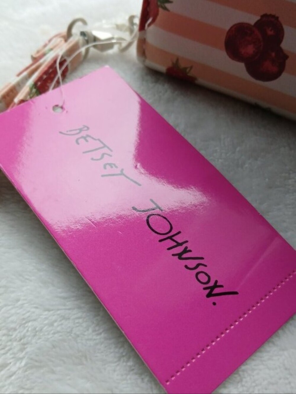 Betsey Johnson NWT Pink Strawberry Zip-Around Wallet MSRP$58 - Picture 3 of 11